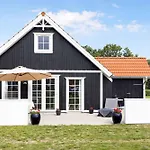 Cozy House Near The Sea 빌라 *