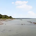 Villa Cozy House Near The Sea Brenderup